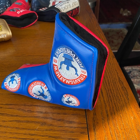 Travis Mathew Limited Edition Putter Cover - Picture 4 of 4